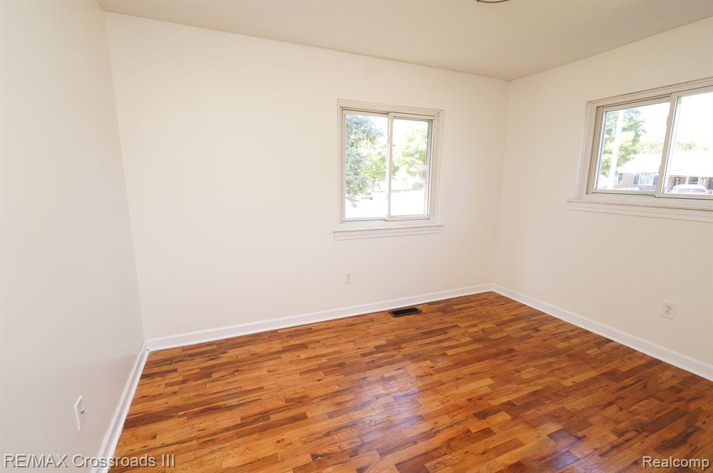 10152 HAMILTON Street, Van Buren, MI 48111 — Photo 2