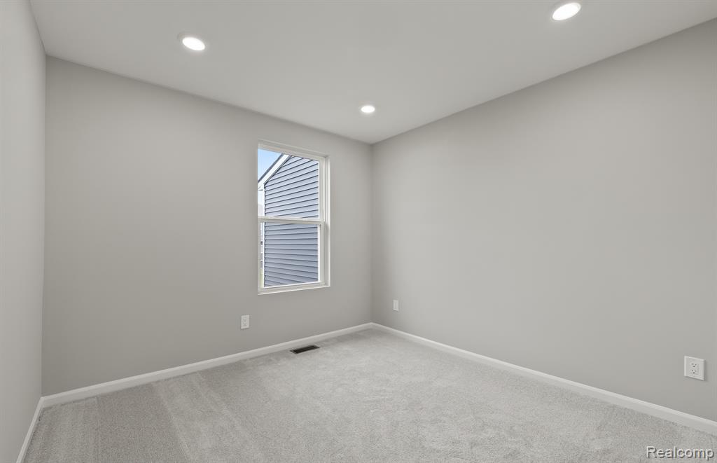 4082 NOTTINGHAM Circle, Clarkston, MI — Photo 21