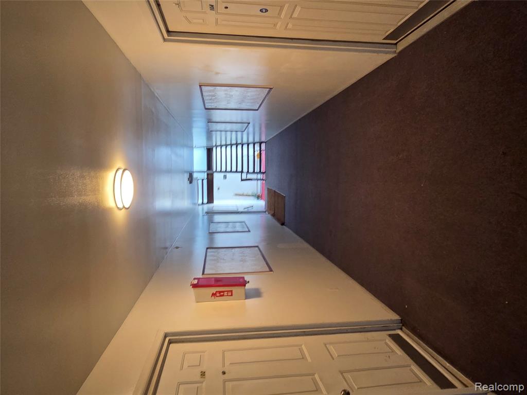 19131 Lahser Rd, Lahser Road, Detroit, MI 48219 — Photo 4