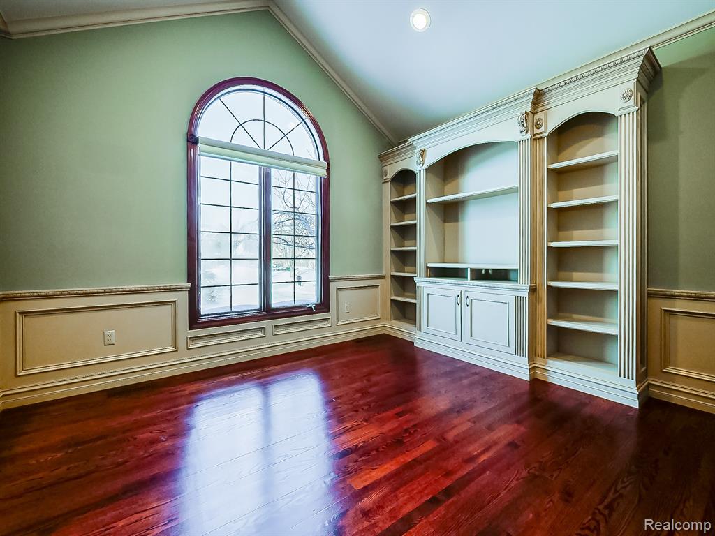 7364 Essex Drive, West Bloomfield, MI — Photo 9