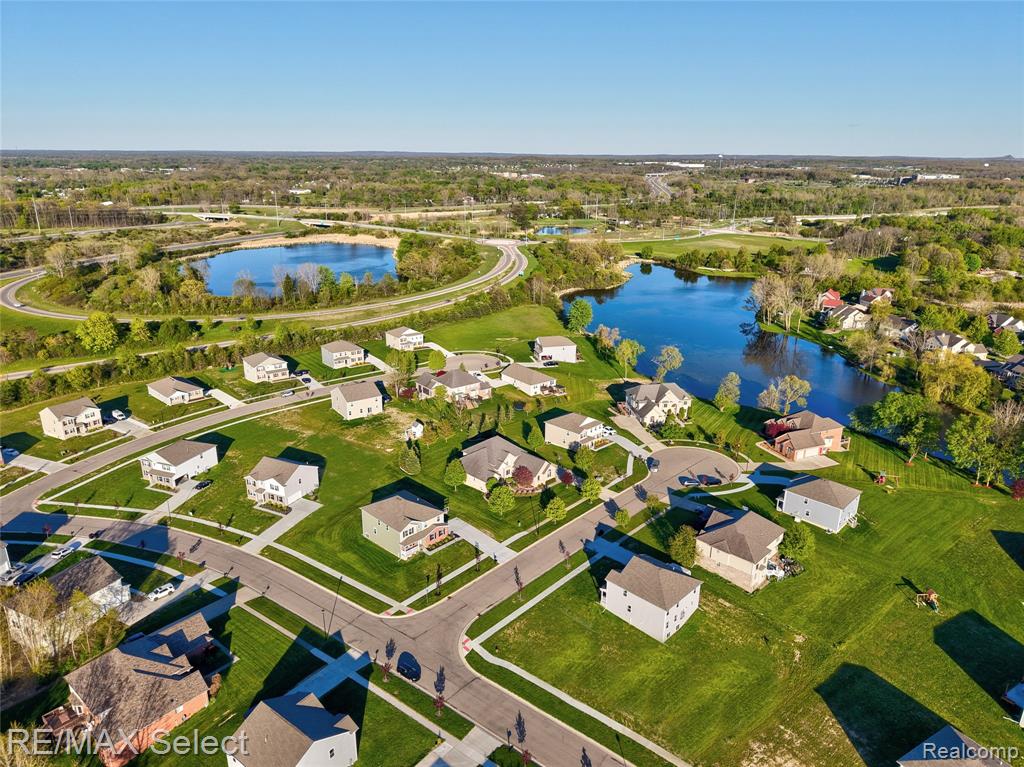 8371 Crossbow Court, Grand Blanc, MI 48439 — Photo 50