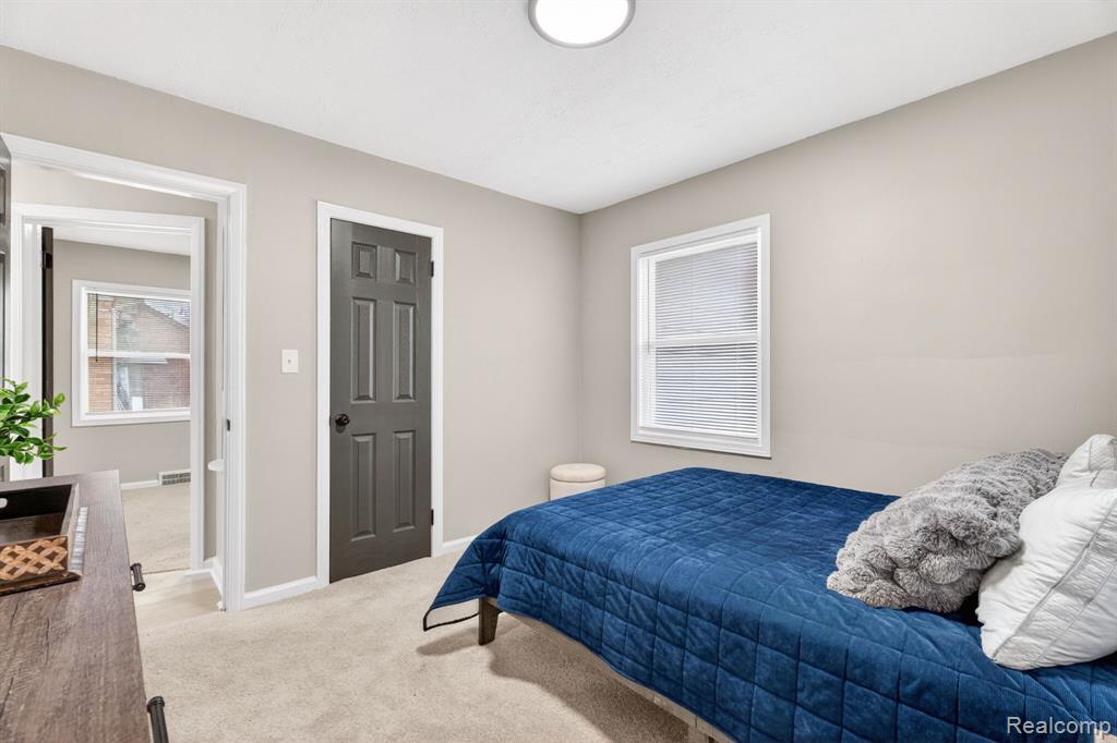 15800 Saint Marys Street, Detroit, MI 48227 — Photo 13