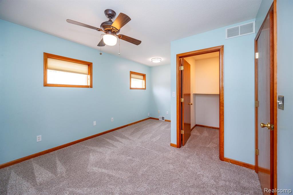 2540 SOUTHLAWN Street, Ypsilanti, MI 48197 — Photo 67