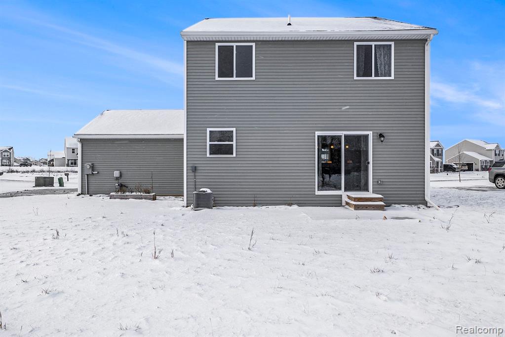 7193 PRIMROSE Lane, Grand Blanc, MI 48439 — Photo 16