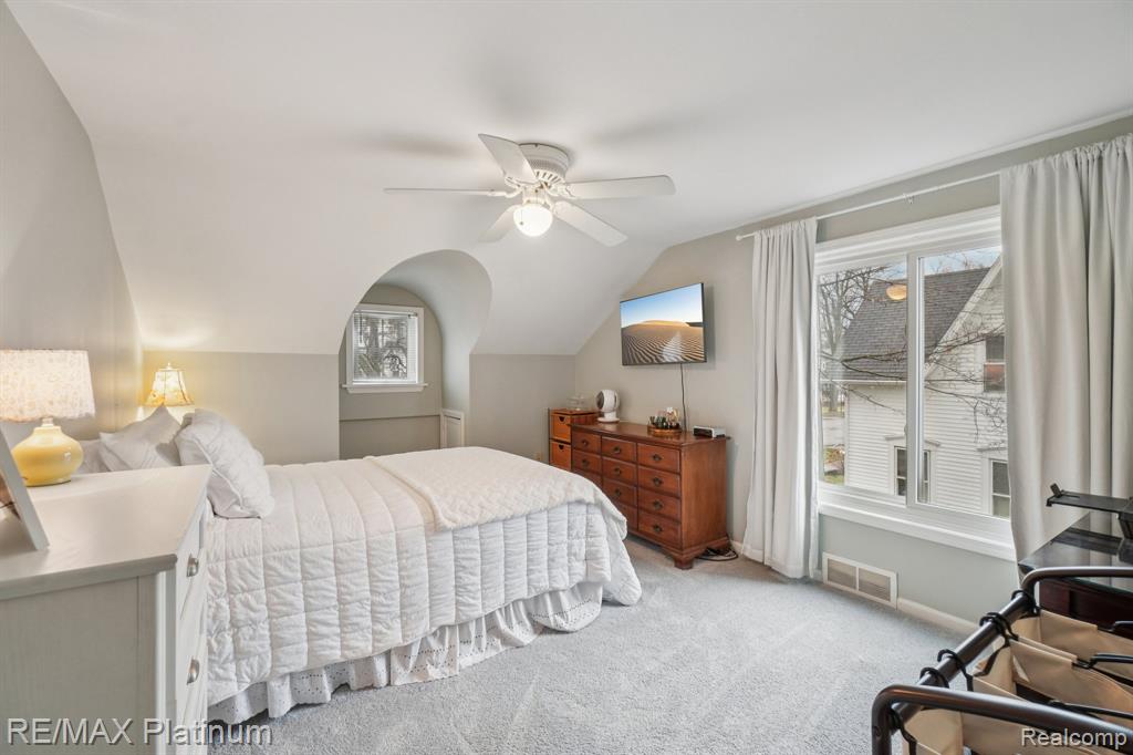 409 S Walnut Street, Howell, MI 48843 — Photo 15
