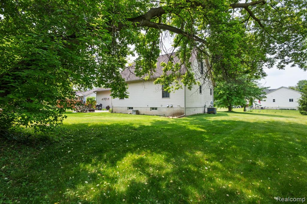 475 Dailey Court, Fowlerville, MI 48836 — Photo 6