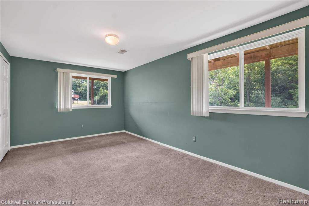 9533 Overlook Court, Grand Blanc, MI 48439 — Photo 34