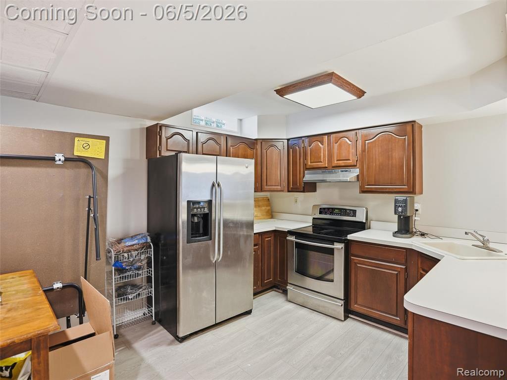 1232 Bradbury Drive, Troy, MI 48098 — Photo 58