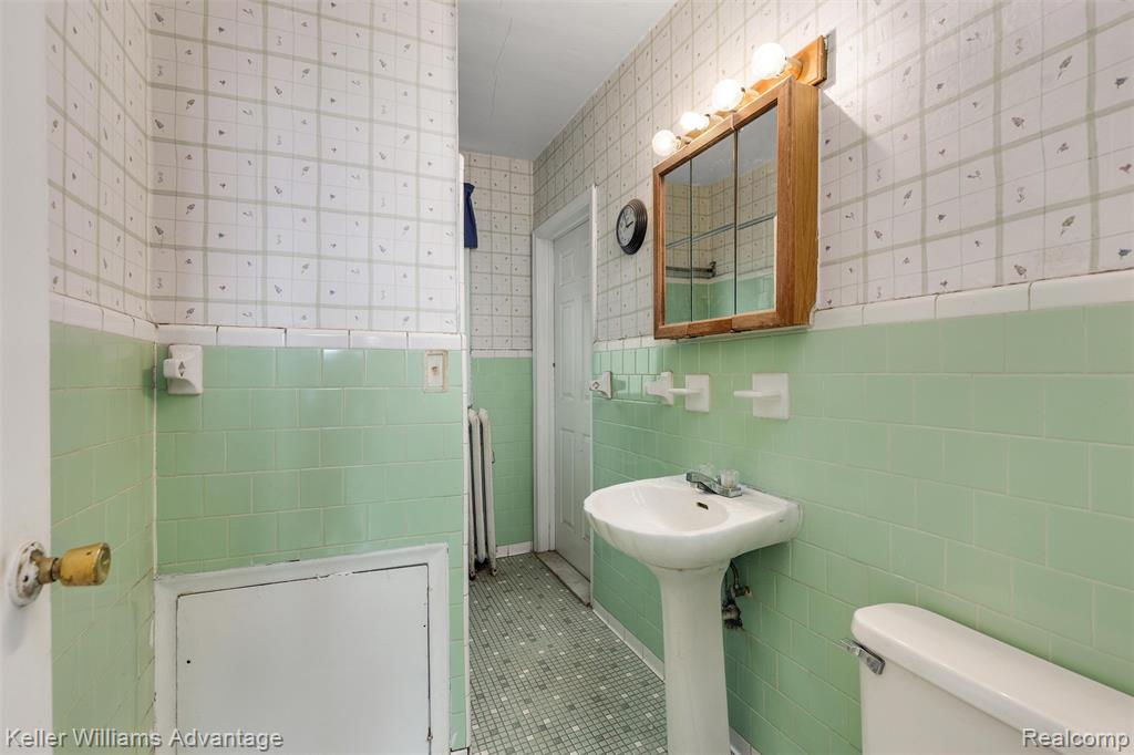 4241 Martin Street, Detroit, MI 48210 — Photo 11