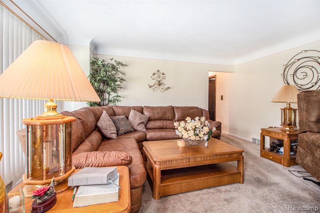 9137 San Jose, MI 48239 — Photo 6