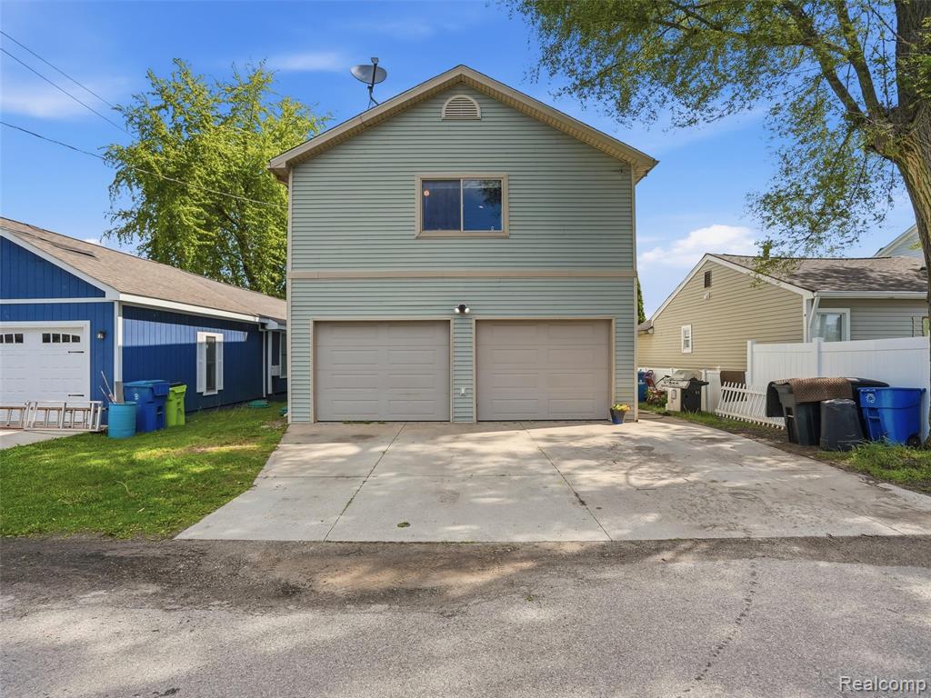 8868 Tackles Drive, White Lake, MI — Photo 39