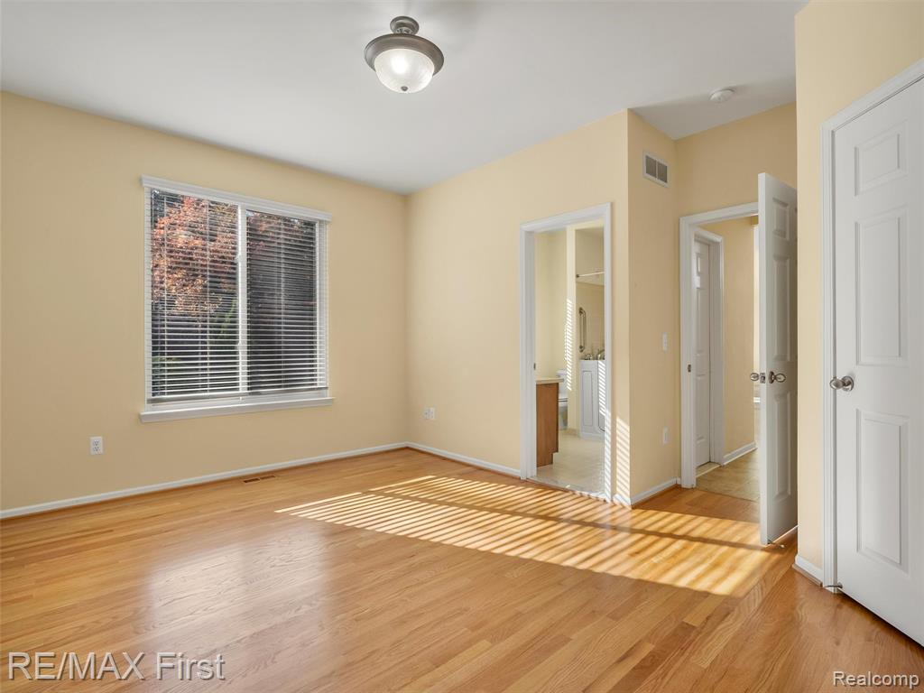 8564 Washington Woods Drive, Washington, MI — Photo 17