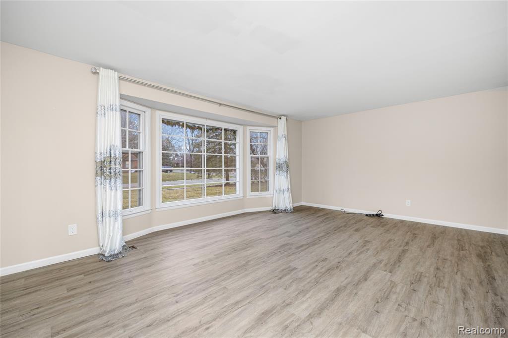5738 Pebbleshire Road, Bloomfield Hills, MI 48301 — Photo 4