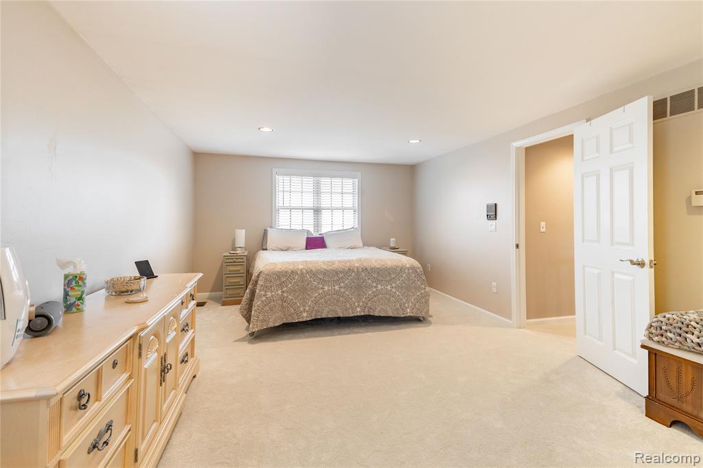 26029 Waterbury Way, Grosse Ile, MI 48138 — Photo 30