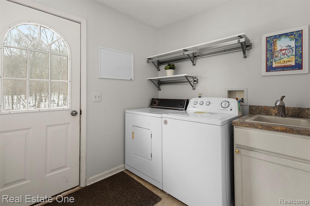 5423 E Sandhill Road, Almont, MI 48003 — Photo 21