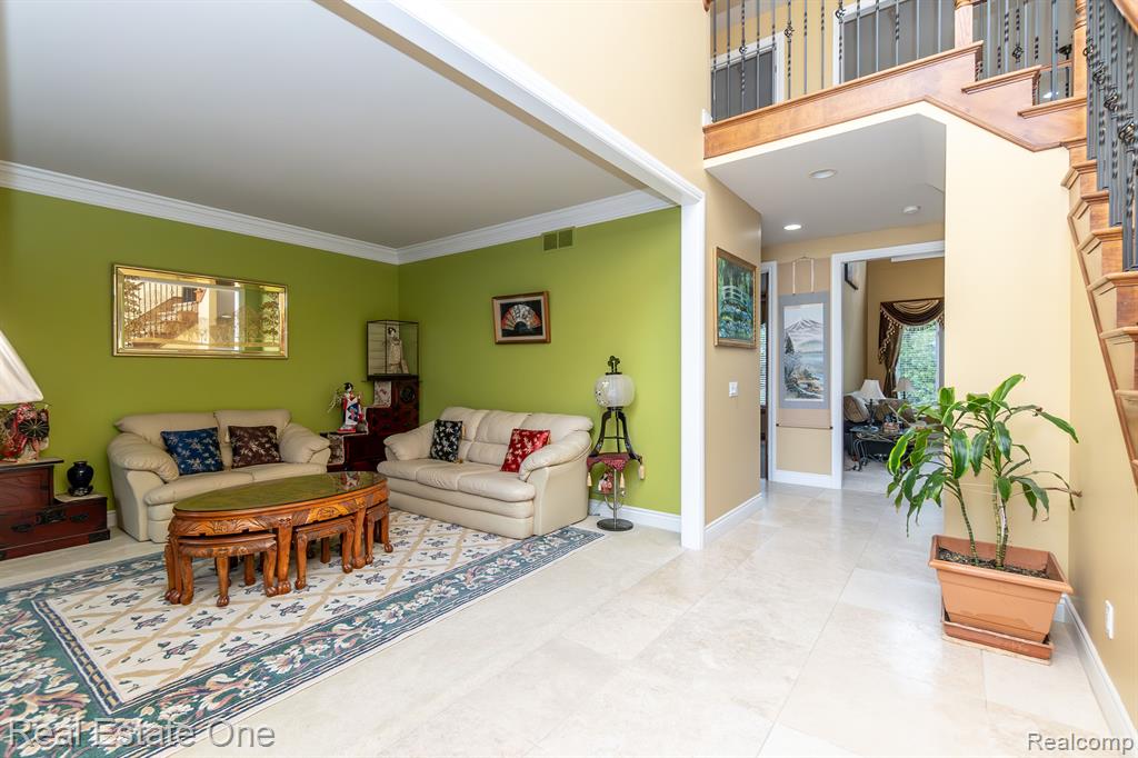 18090 Peninsula Way, Northville, MI 48168 — Photo 23