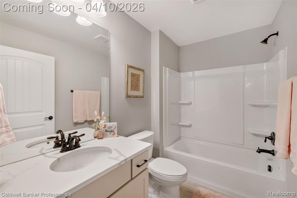 4032 Ashdale Way, Clarkston, MI 48348 — Photo 41
