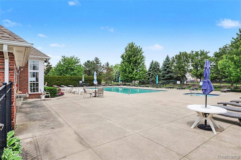 16440 Dominion Drive, Macomb, MI 48044 — Photo 27