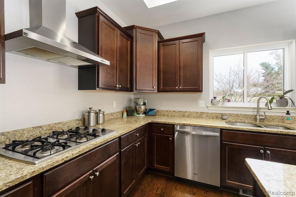 51112 MERRY Lane, Shelby Twp, MI 48316 — Photo 23