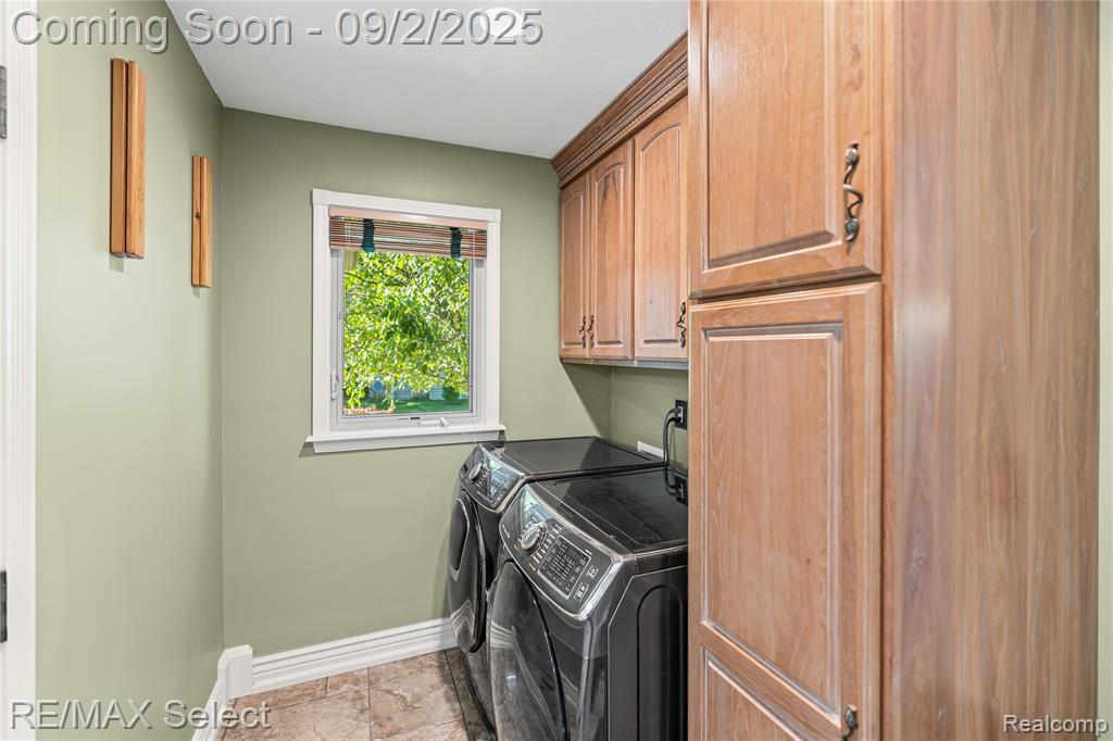 8468 Cranbrook Drive, Grand Blanc, MI 48439 — Photo 18