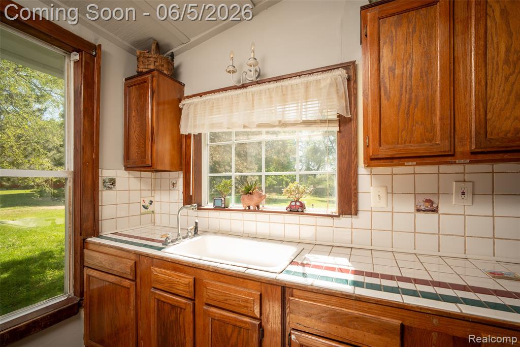 7016 Davison Road, Davison, MI 48423 — Photo 15