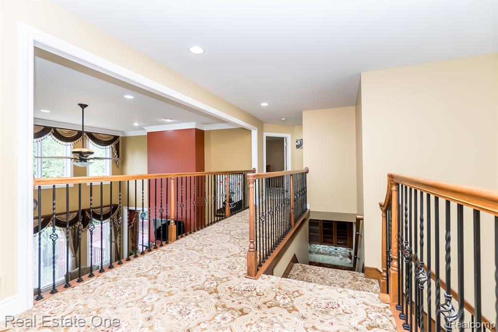 18090 Peninsula Way, Northville, MI 48168 — Photo 53