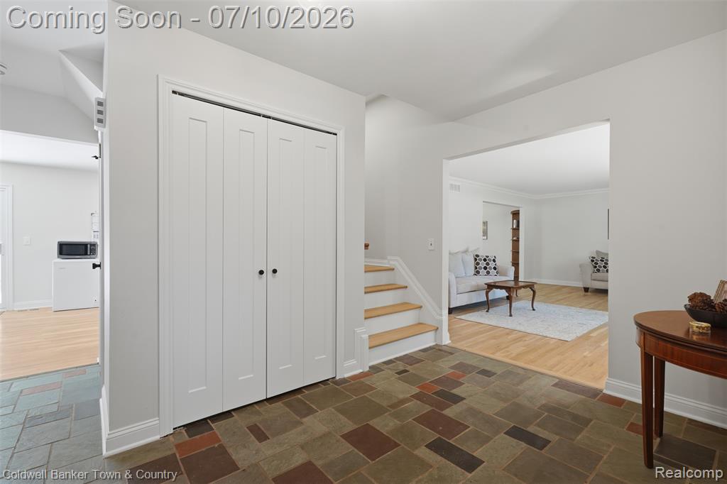 4301 Macqueen Drive, West Bloomfield, MI 48323 — Photo 6