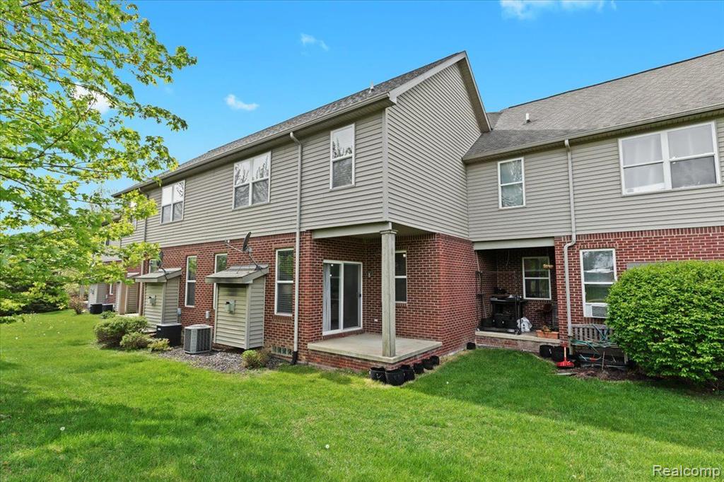 5949 HIGH POINT COURT, Brighton, MI 48116 — Photo 27