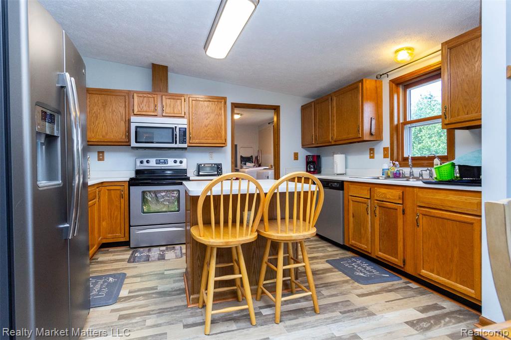 4951 Laur Road, North Branch, MI 48461 — Photo 8