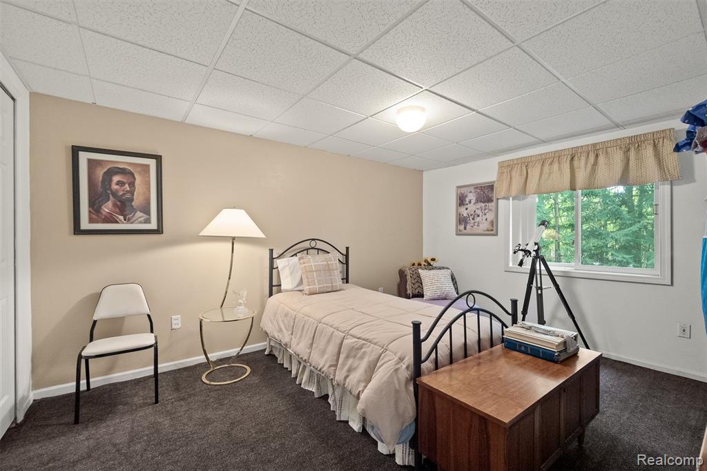6993 Crosswell Drive, West Bloomfield, MI — Photo 34