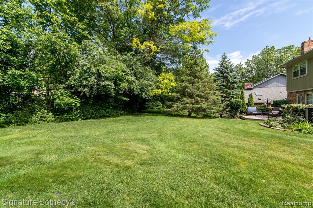 576 Ten Point Drive, Rochester Hills, MI 48309 — Photo 41