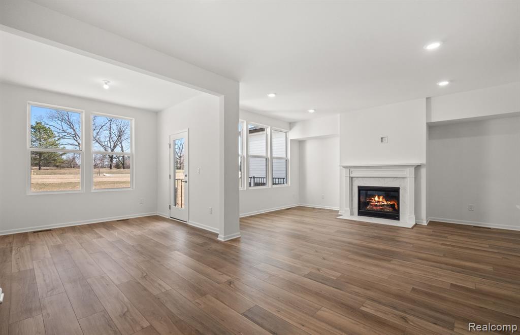 5509 E SPANIEL Drive, Ann Arbor, MI 48108 — Photo 12
