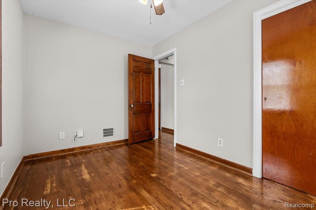 715 N Altadena Avenue, Royal Oak, MI 48067 — Photo 15