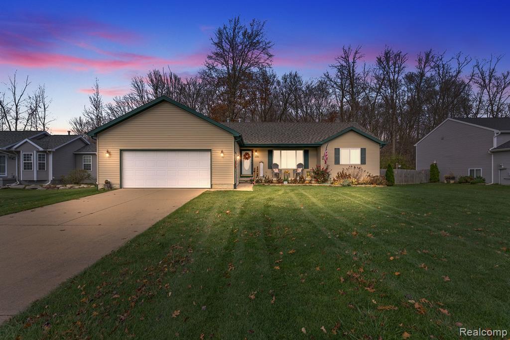 5392 WHEAT WAY Avenue, Swartz Creek, MI 48473 — Photo 2