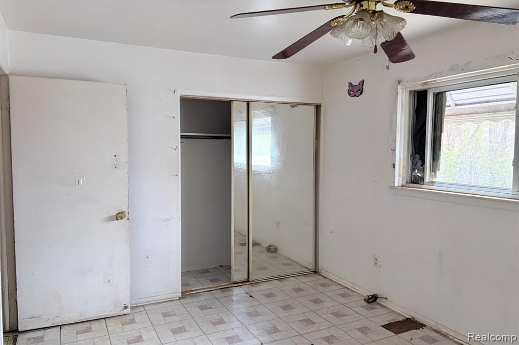9377 Bessemore Street, Detroit, MI 48213 — Photo 13