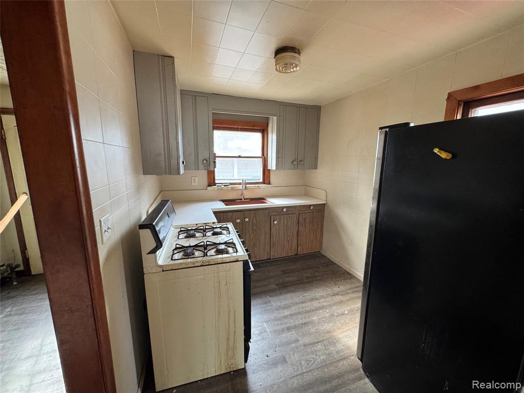 79 W Rowland Avenue, Madison Heights, MI 48071 — Photo 4
