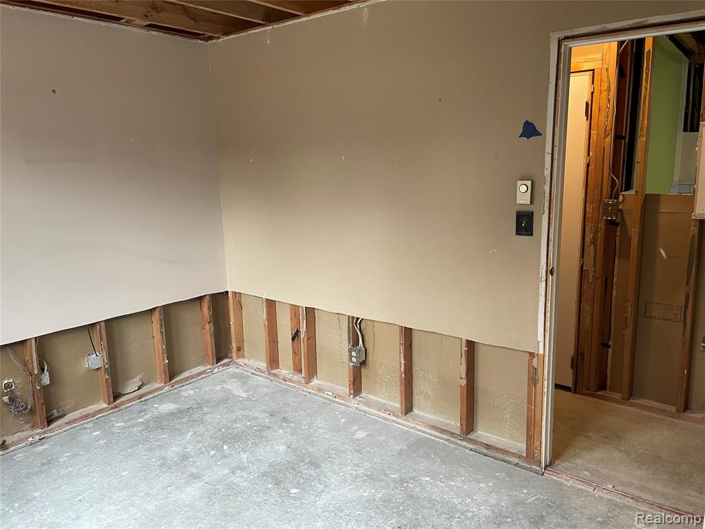 810 Holland Avenue, 2, Port Huron, MI 48060 — Photo 13