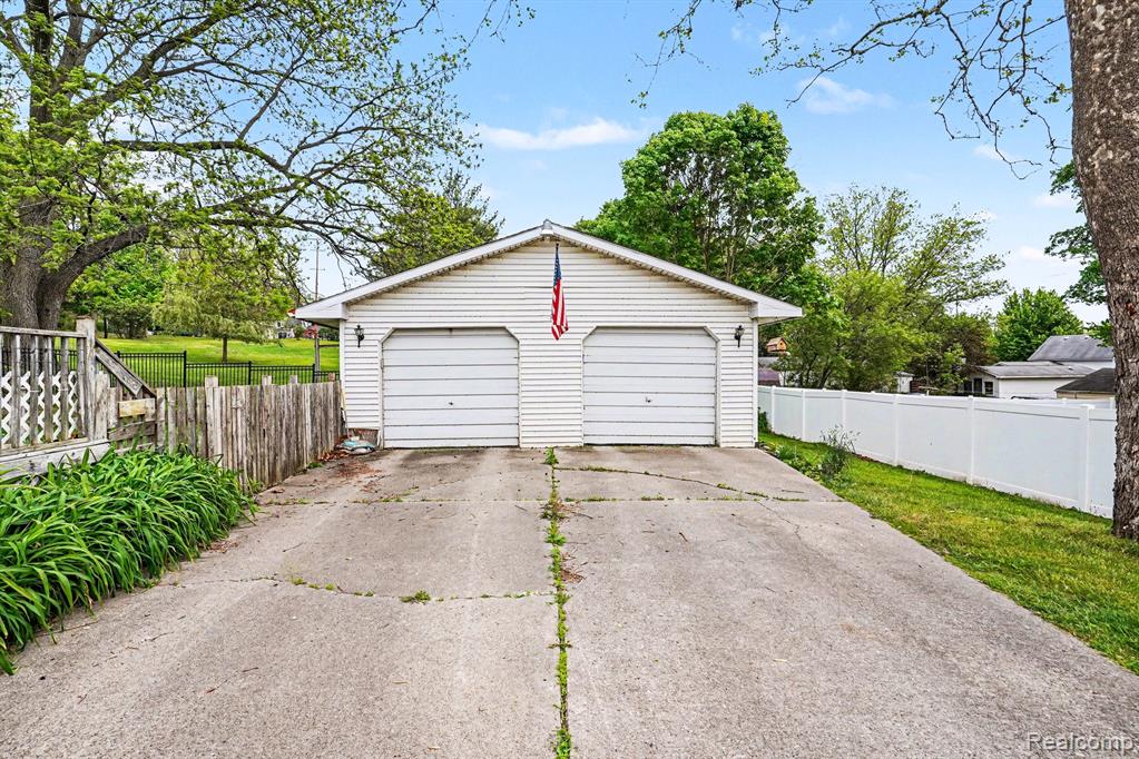 324 George Street, Flushing, MI 48433 — Photo 16