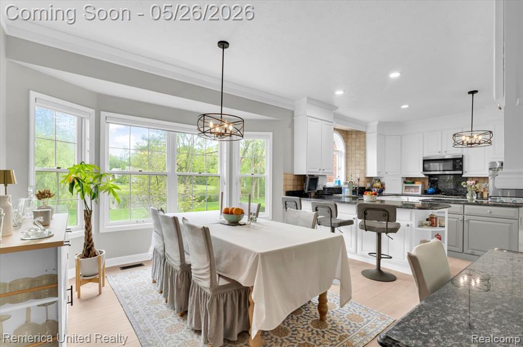 9422 Deer Creek Court, Brighton, MI 48114 — Photo 10