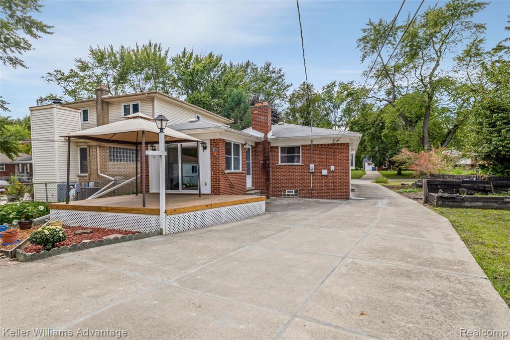 3979 Grindley Park Street, Dearborn Heights, MI 48125 — Photo 32