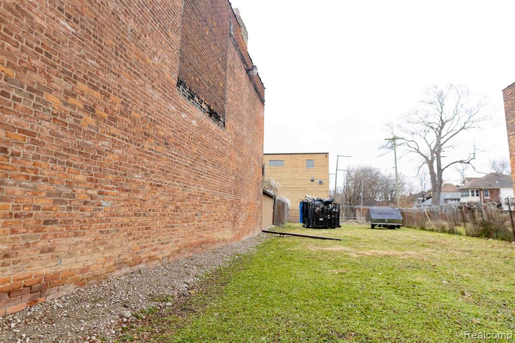 14536 E JEFFERSON Avenue, Detroit, MI 48215 — Photo 31