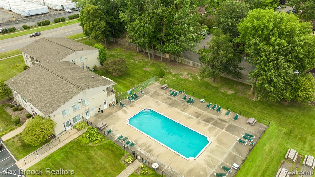 10020 ALLEN POINTE Drive N, 10020, Allen Park, MI 48101 — Photo 33