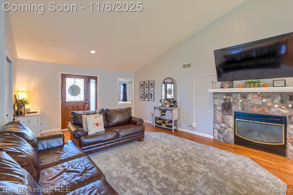 4203 Crystal Cove Court, Linden, MI 48451 — Photo 14