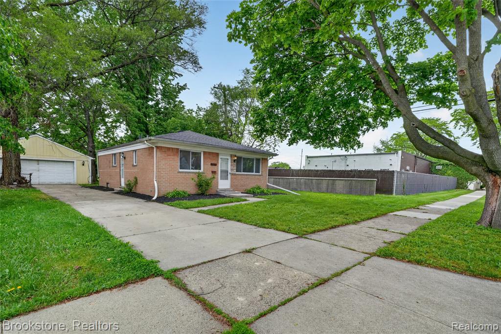 24915 Tallman Avenue, Warren, MI 48089 — Photo 2