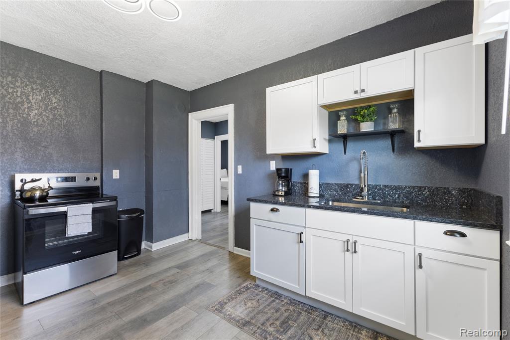 512 Westminster Street, Detroit, MI 48202 — Photo 22