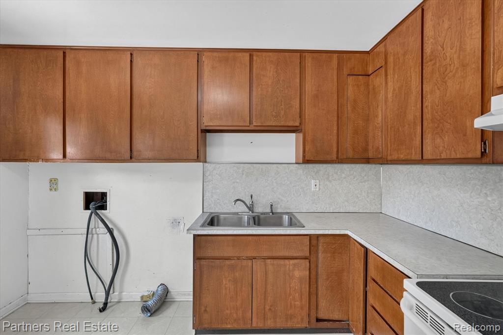 6134 Stephen, Brighton, MI 48116 — Photo 16