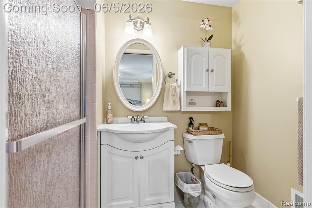 32040 Cambridge Drive, Warren, MI 48093 — Photo 29