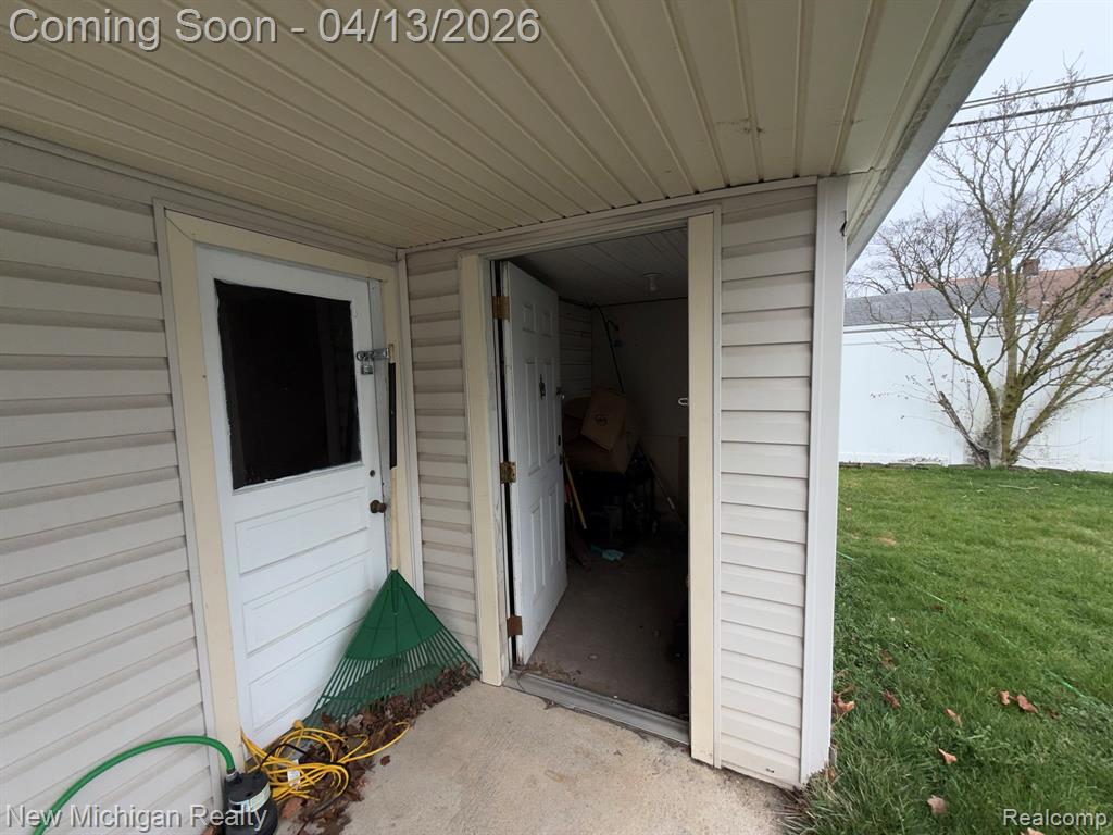 6671 Mayfair Street, Taylor, MI 48180 — Photo 14
