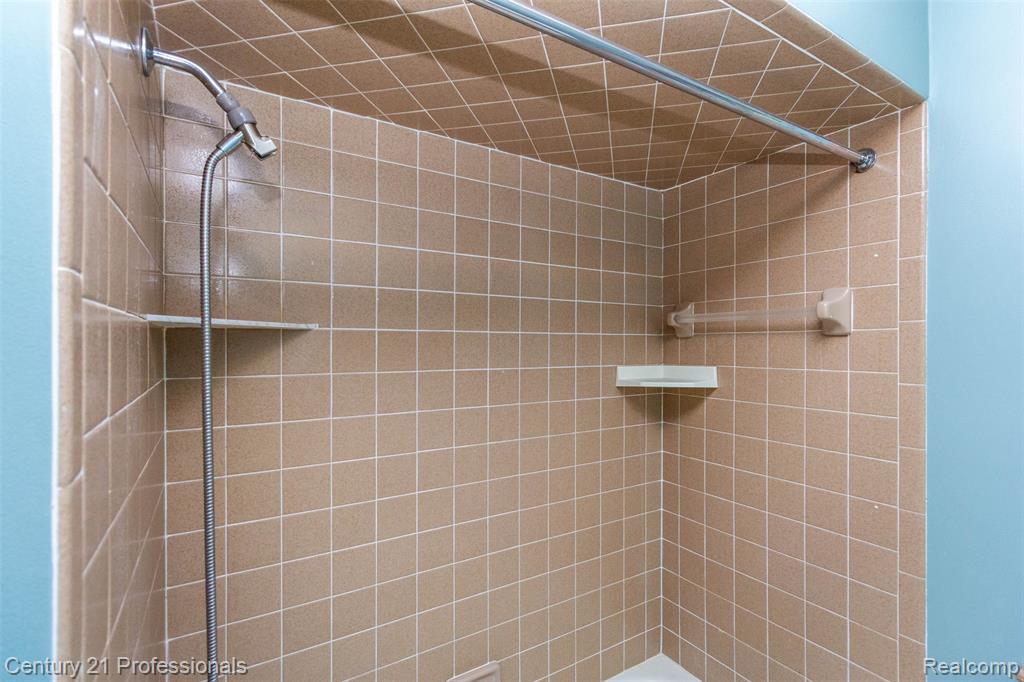 5190 Babbit Drive, Troy, MI 48085 — Photo 27
