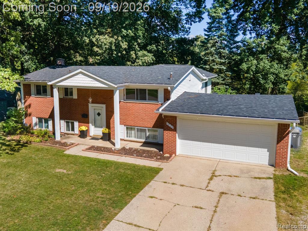 3820 Percy King Road, Waterford, MI 48329